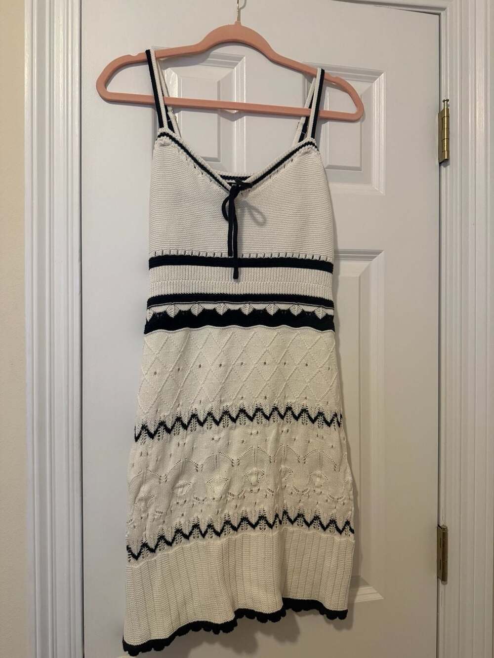 Madden NYC Knit Dress Size L Black White Sleeveless Sweater Dress
